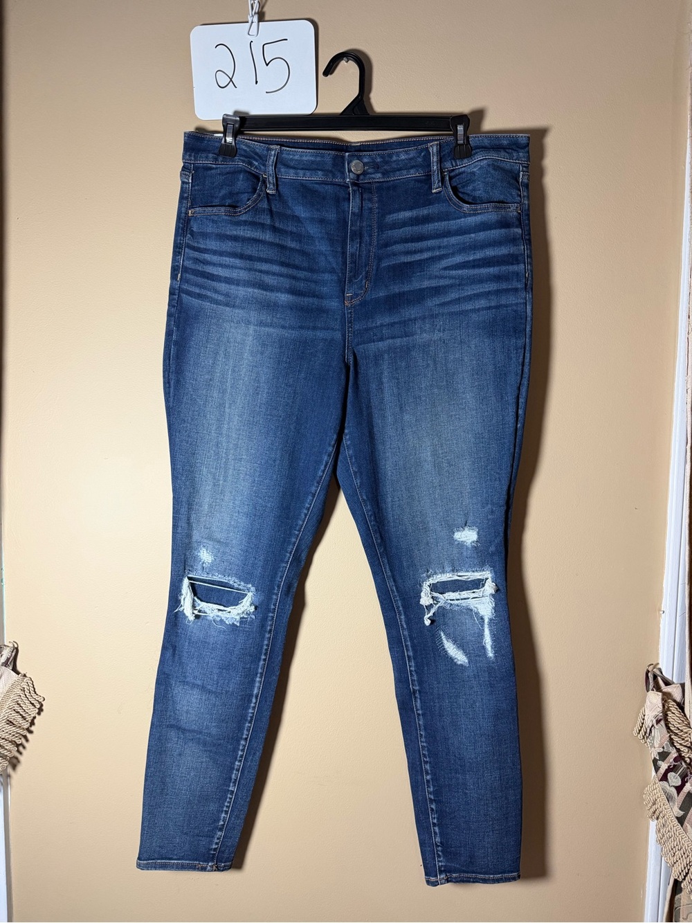 American Eagle Outfitters Skinny Jeans in Dark Blue with Distressed Knees